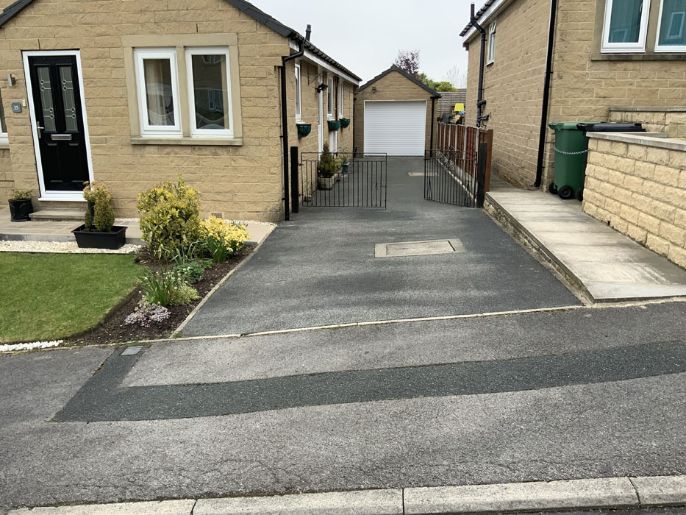 Before image of a concrete driveway