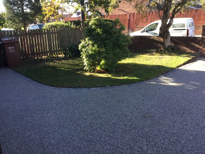 After image of a black moon resin driveway Leeds